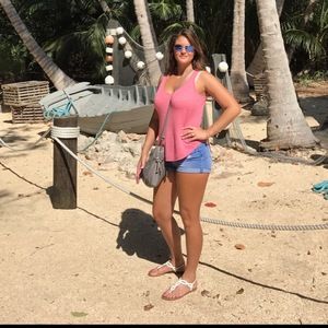 Meet your Posher, Sabrena